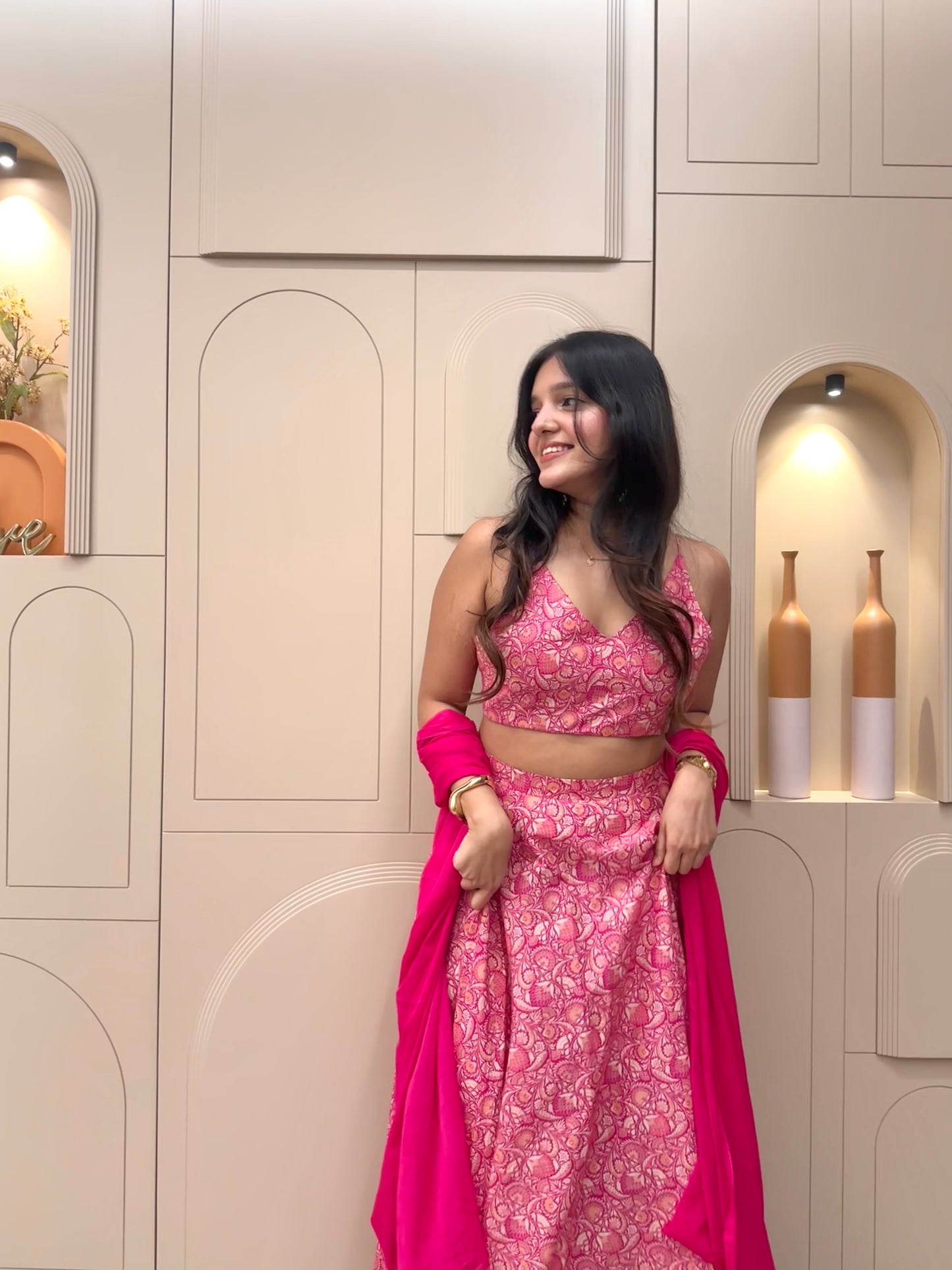 Gulabi Leher