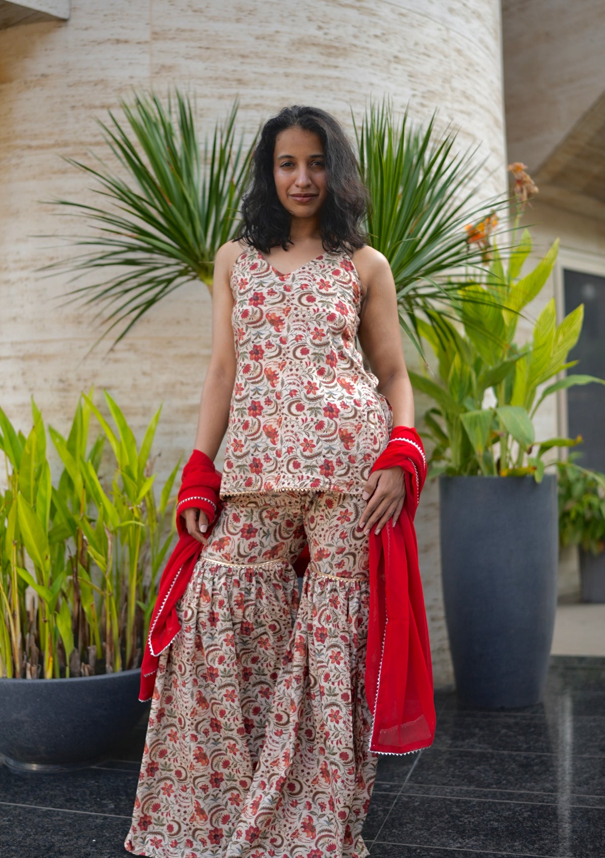 Laal Leher Kurti Sharara Dupatta Set