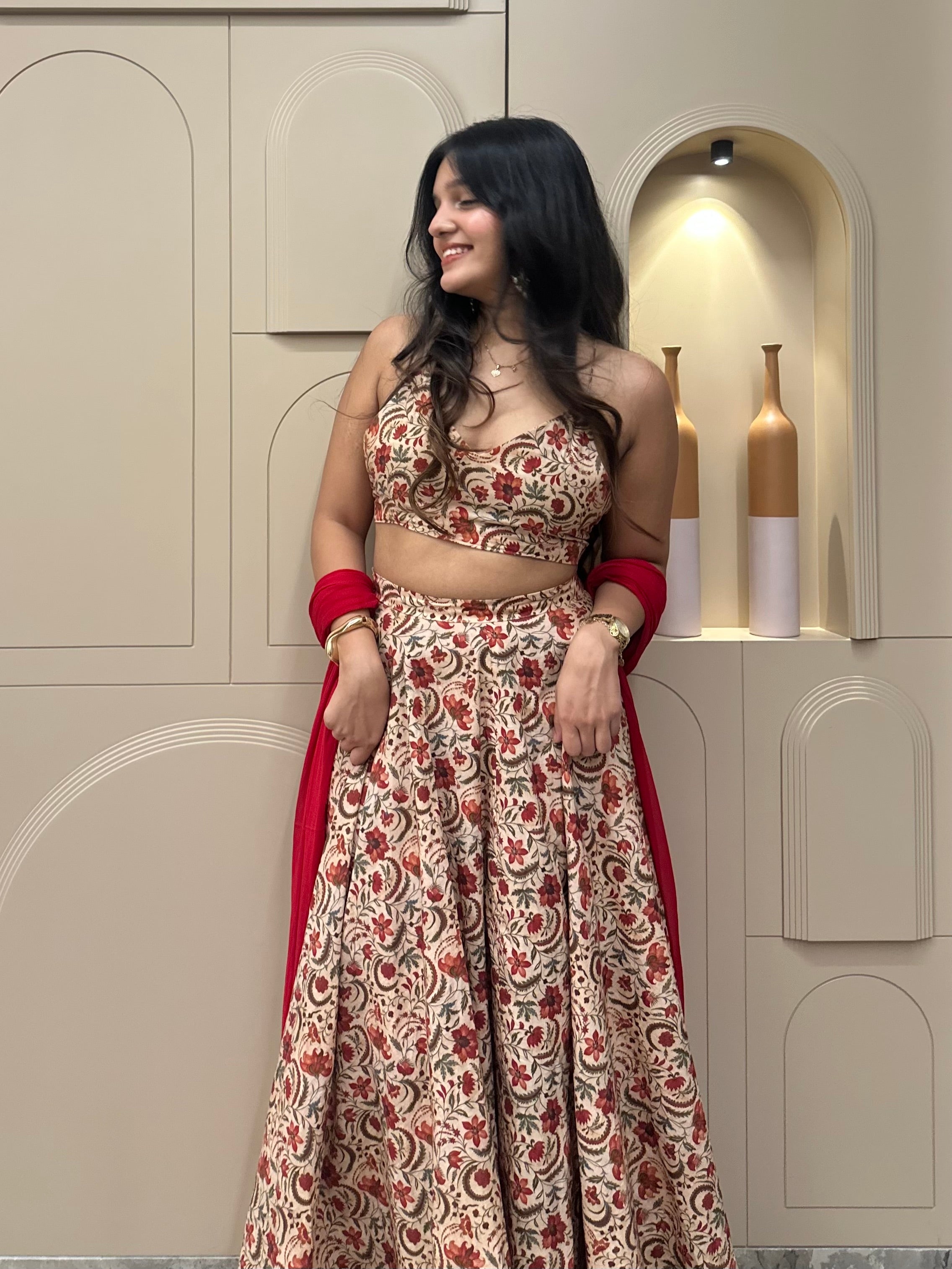 Laal Leher Skirt Set