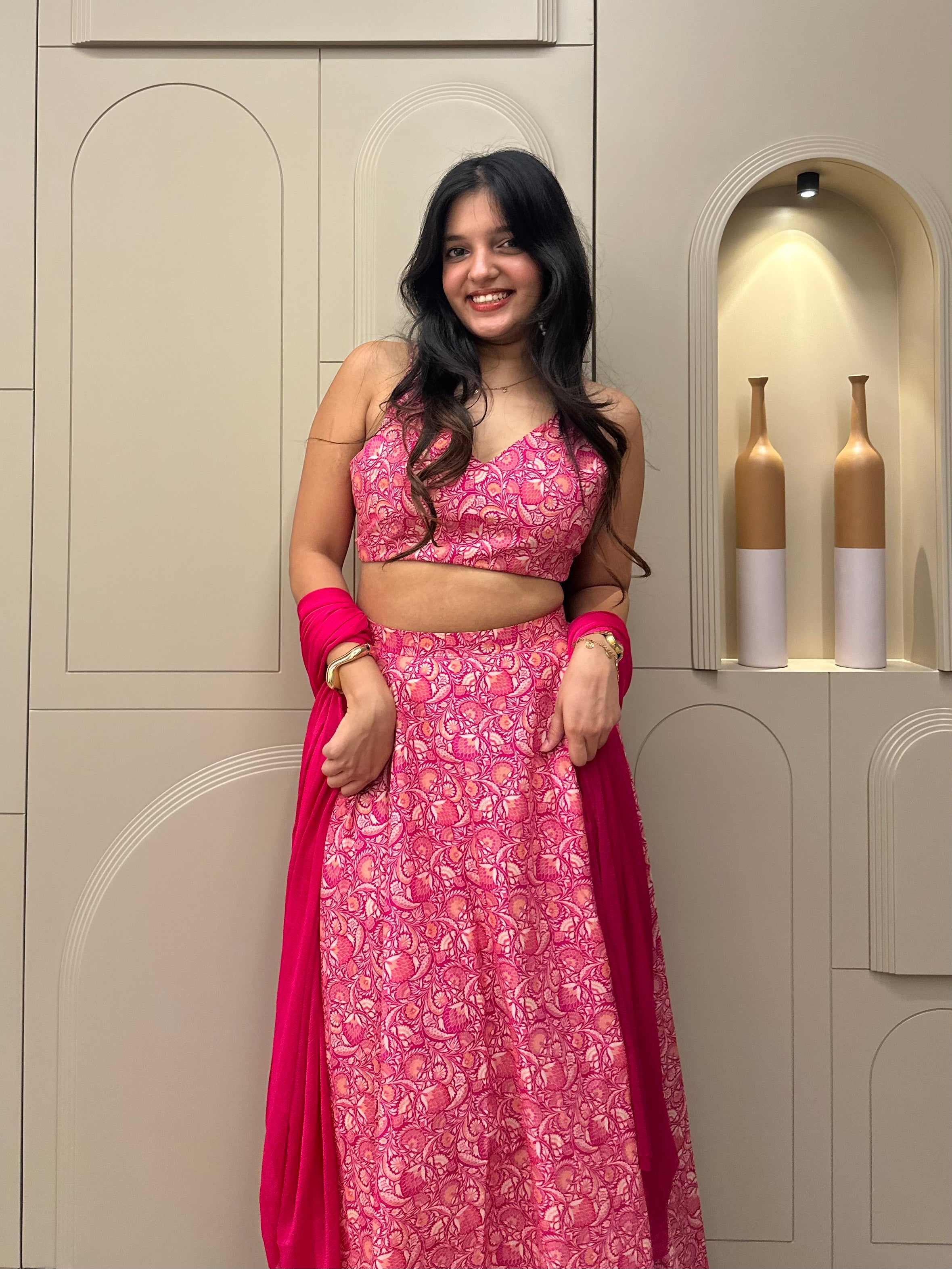 Gulabi Leher Skirt Set