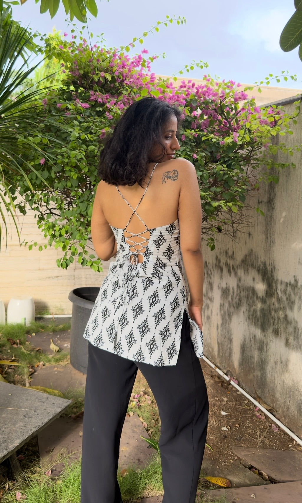 Yin Short Kurti