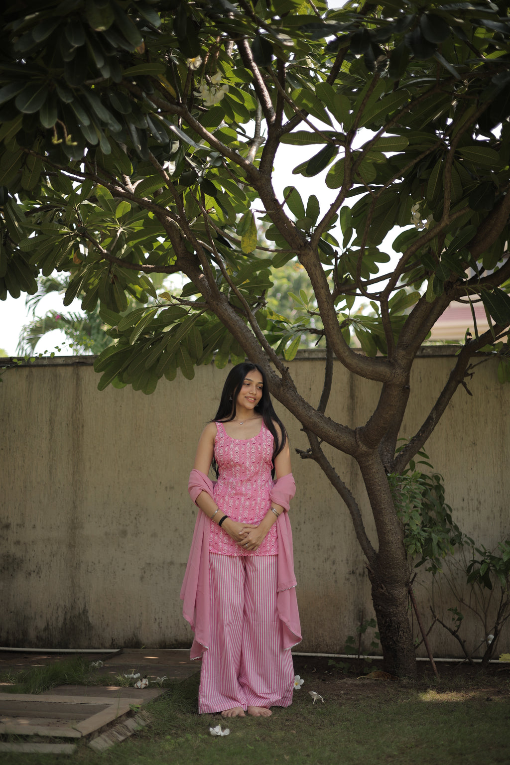 Gulab Ivari Kurti Pants Dupatta Set